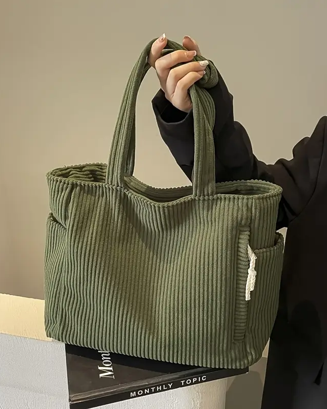 TILDA™ – Ribbede Tragetaske med Snøre-Detalje