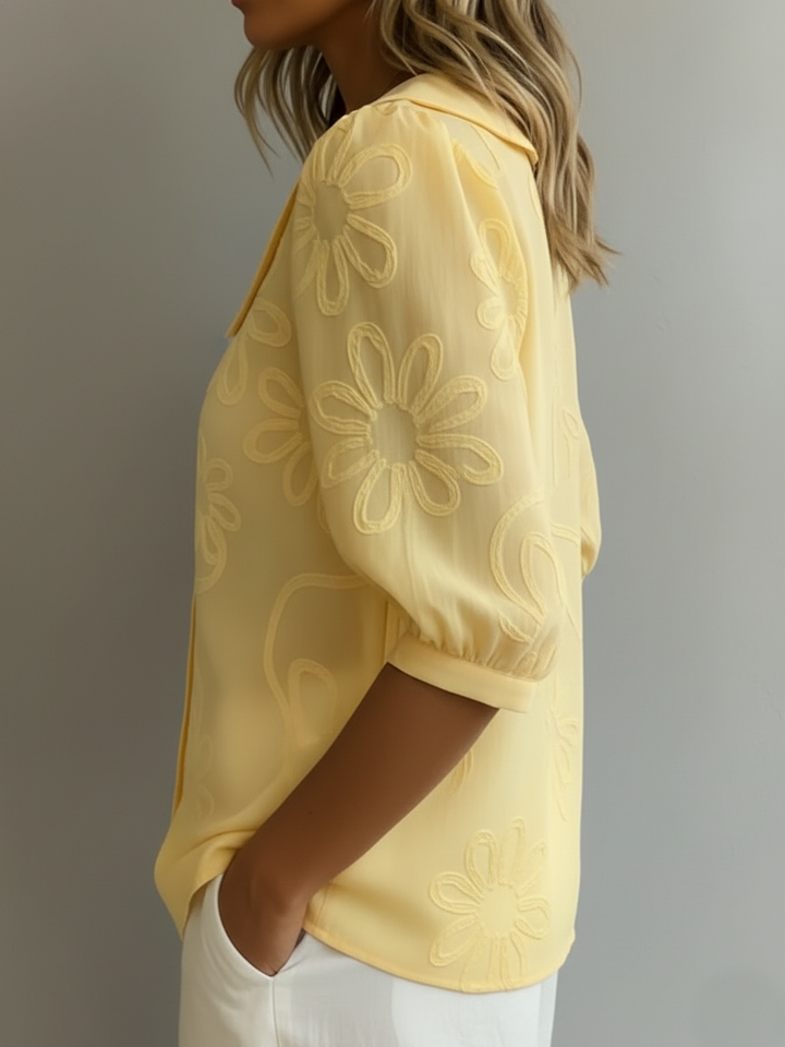 Aurelia | Let, blomsterbluse med naturlig elegance